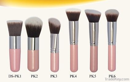 Flat top powder brush