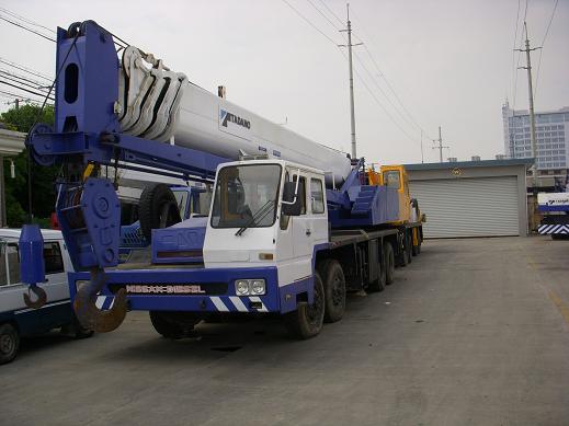 Used crane , contact Mr Mei0086-13777920584