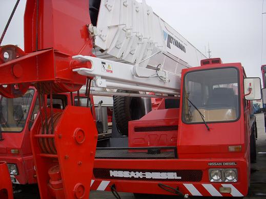 Used crane M8012