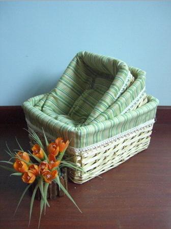 wicker baskets/storage baskets