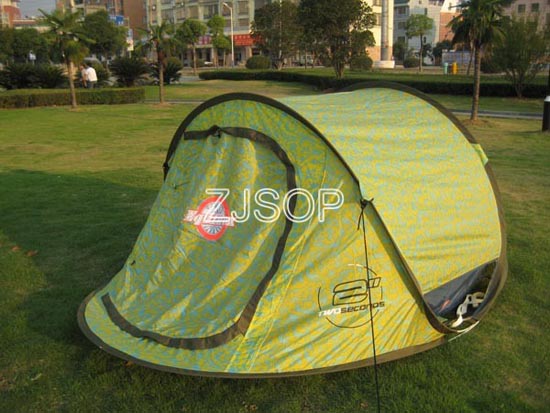 Pop up tent for two persons