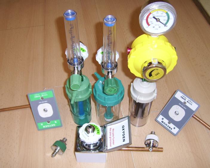 Flowmeter with humidifier,Gas outlet, Vacuum regulator