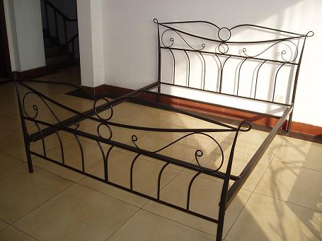 metal  bed frame