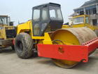 vibratory road roller