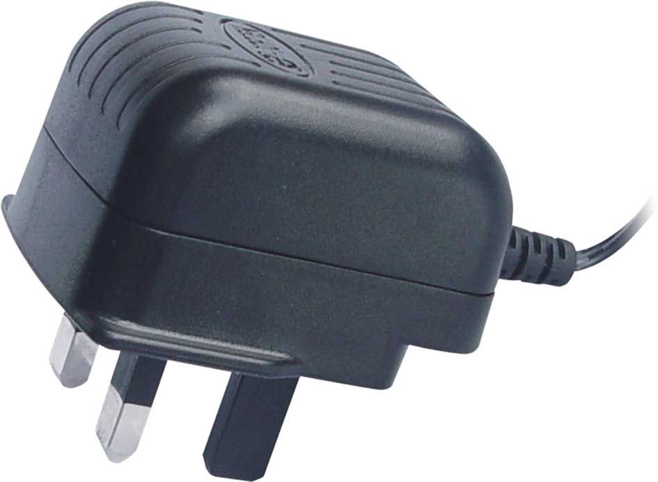 Switching Power Adapter with UK AC Plug and Input Frequency Ranging from 47 to 63Hz