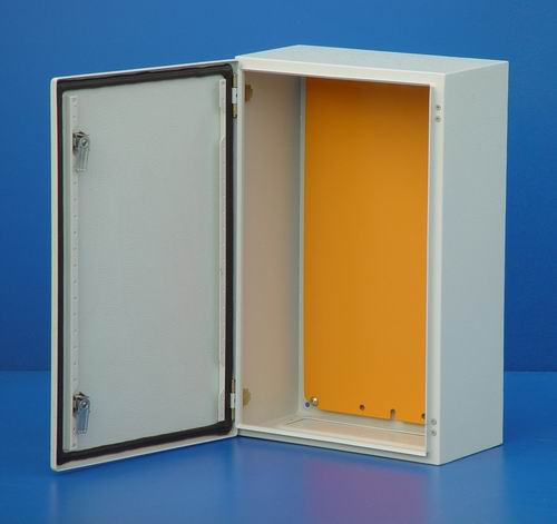 CB compact enclosures