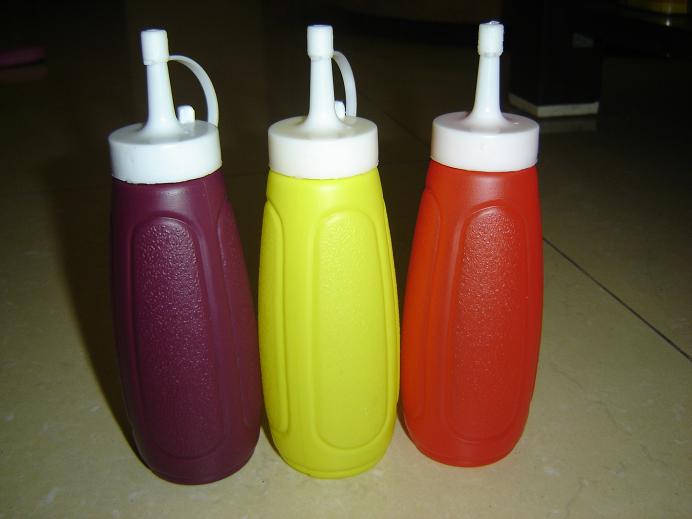 sauce bottle, barbeque sauce bottle, plastic bottle, salad oil bottle