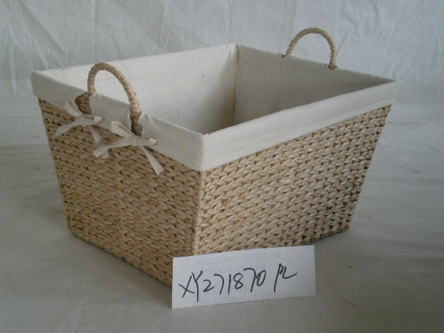 basket made of seagrass