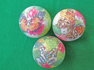 picture-butterfly golf ball