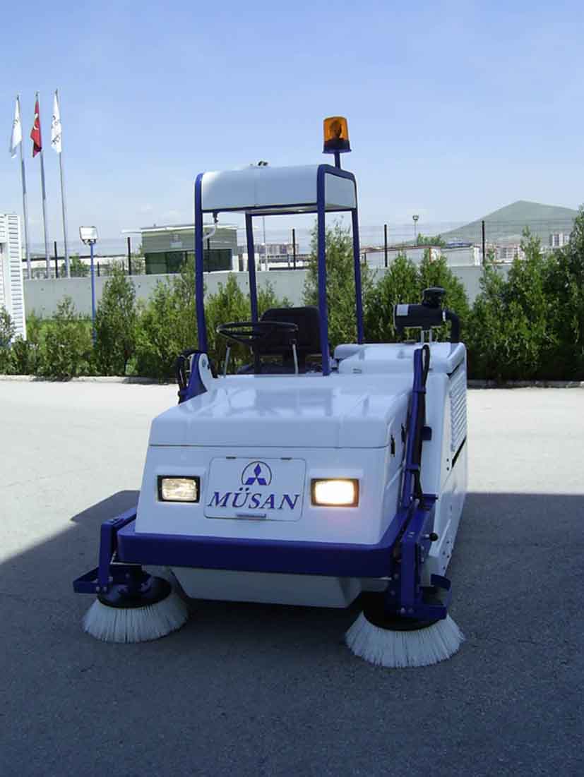 MUSAN 2007 Vacuum Sweeper