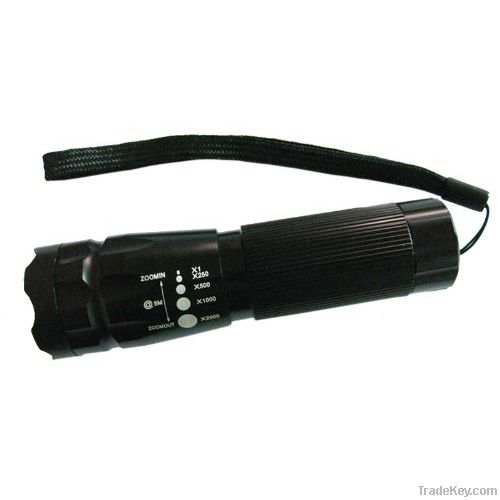 Adjustable Zoom Telescopic LED Flashlight