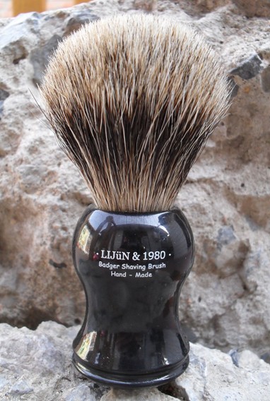 pure badger shaving brush