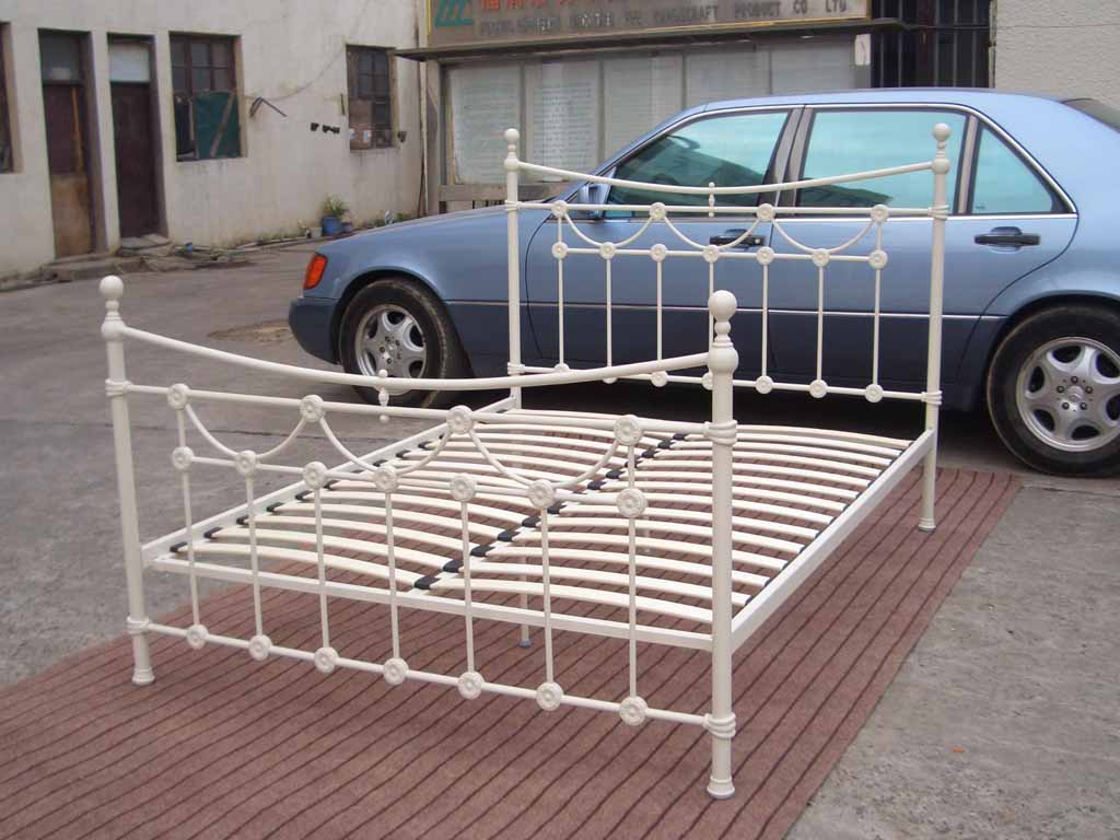 iron double  bed