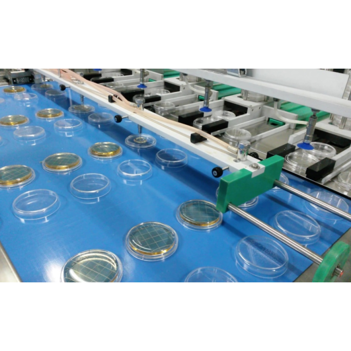 Industrial lines for filling Petri dishes and Rodac or Contacts plates