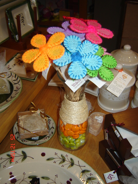 Artificial Peruvian Flower of Jute woven with wool(Hand Made)