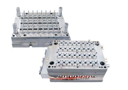 Preform mould