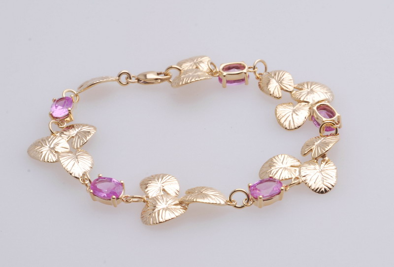 Gold Jewelry--18K Gold Bracelet