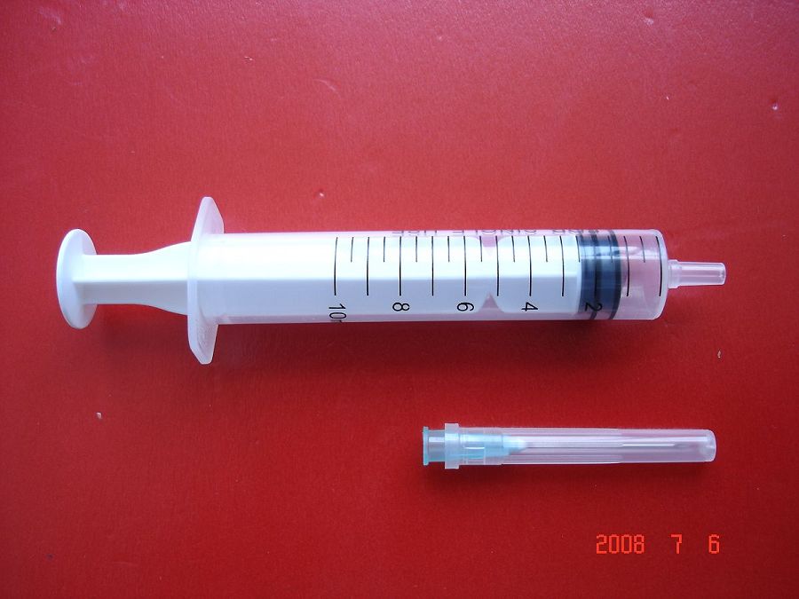 Needles Syringes