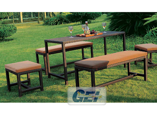 Dining table-Outdoor furniture
