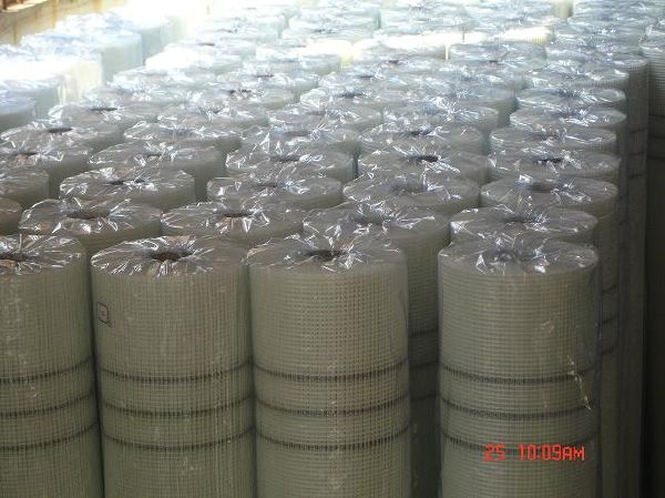 Alkaline-resistant  fiberglass mesh for building insulation use 0