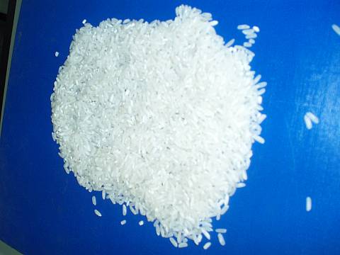 white long rice grain