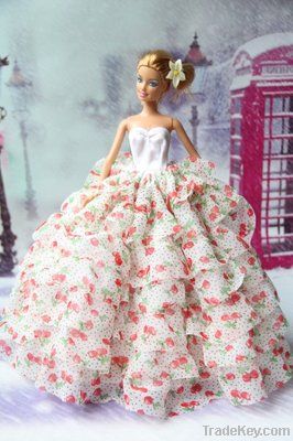 Barbie Dresses , Barbie Clothes And Barbie Accessories