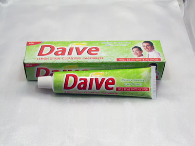 Daive Lemon Stain-Cleansing Toothpaste