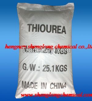 thiourea powder in chemical