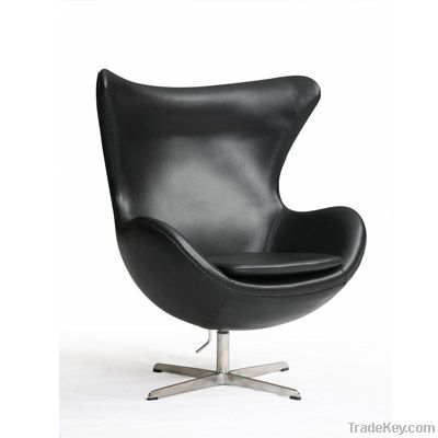 Modern Classic Arne Jacobsen egg chair