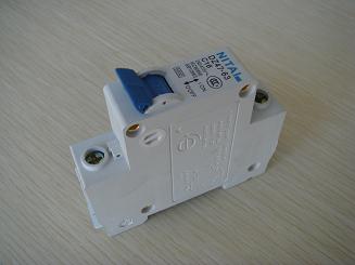 Mini circuit breaker