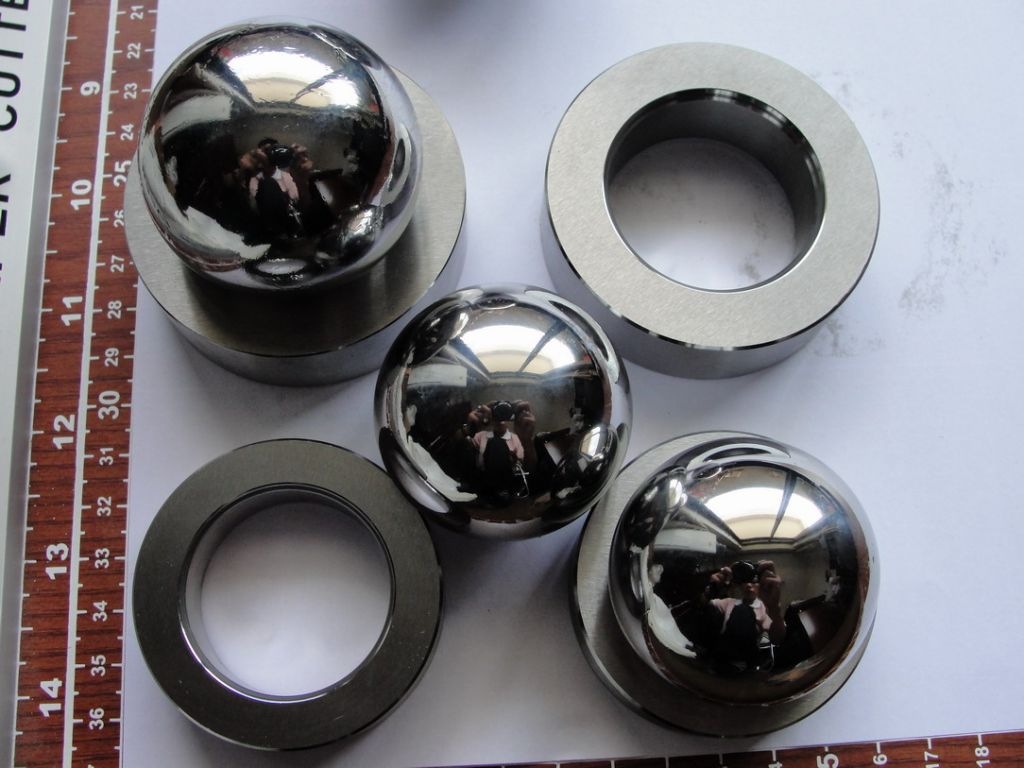  tungsten carbide rods, tungsten carbide bars, tungsten carbide seal rings, tungsten carbide bushings, tungsten carbide balls, tungsten carbide ball seats, tungsten carbide nuzzles, tungsten carbide burs,tungsten carbide inserts,tungsten carbide knifes an