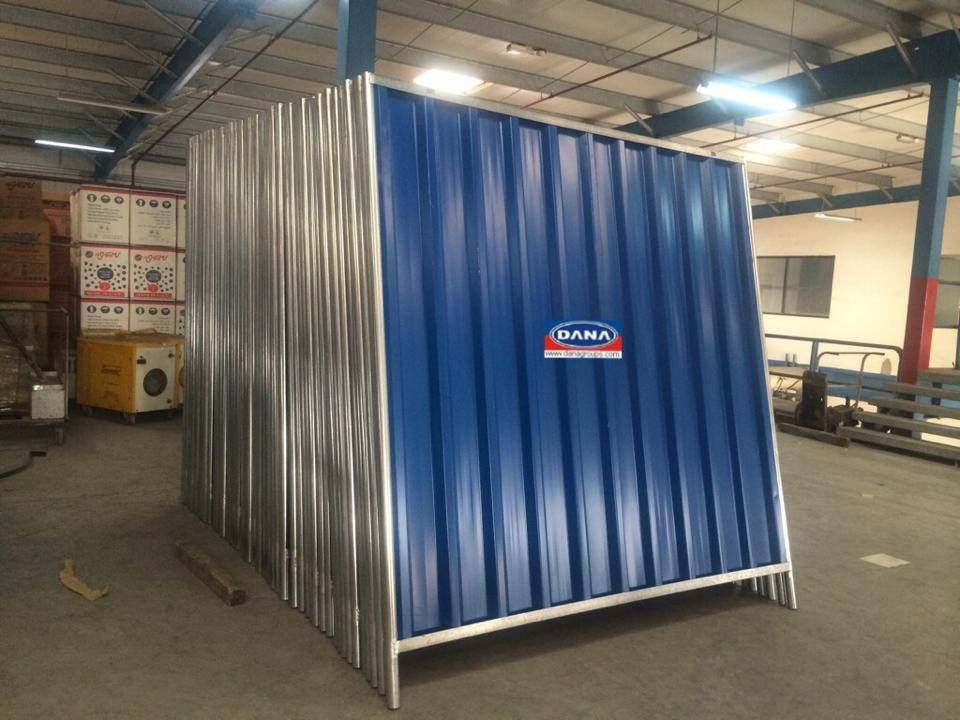 CORRUGATED METAL PANEL / SANDWICH PANEL