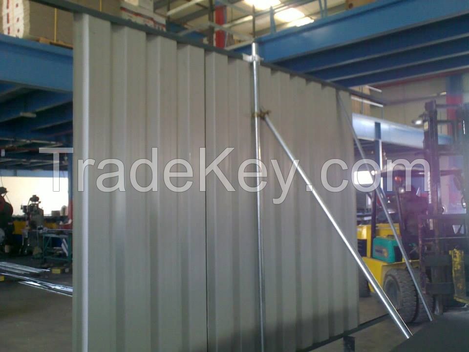 temporary steel fencing for construction site in uae dubai abu dhabi qatar - dana steel