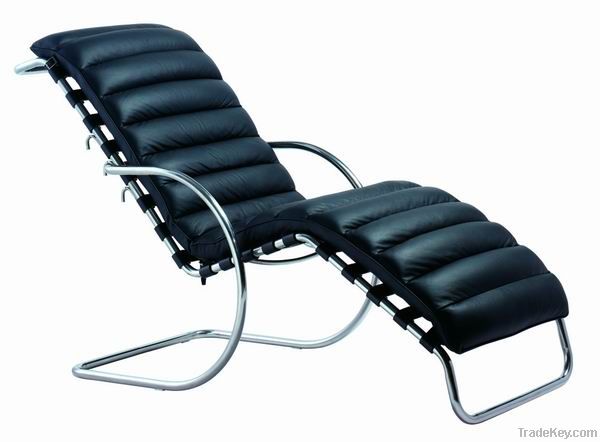 Mies van der Rohe frame chair