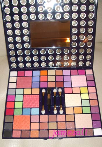 MAKE UP SETS 70, 80 & 107 COLOUR PALLETE