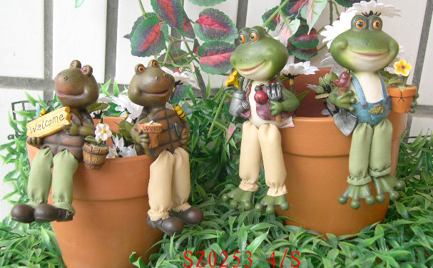 Resin Frog Shelf/Planter Sitter 4Asst.