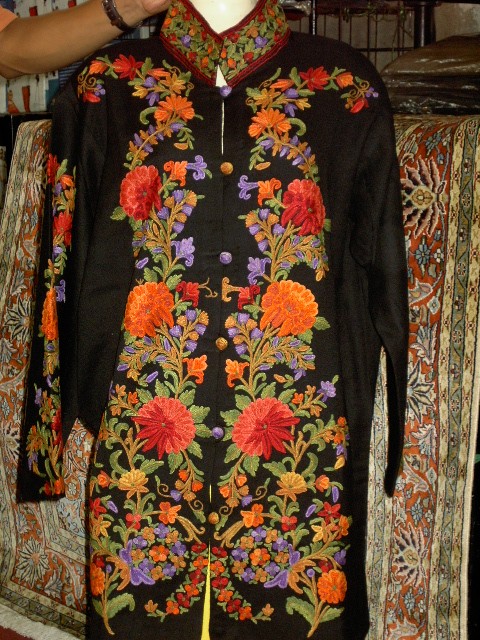 kashmir embroidered garments