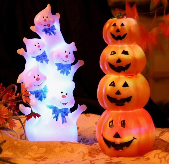 White ghost and pumpkin led light