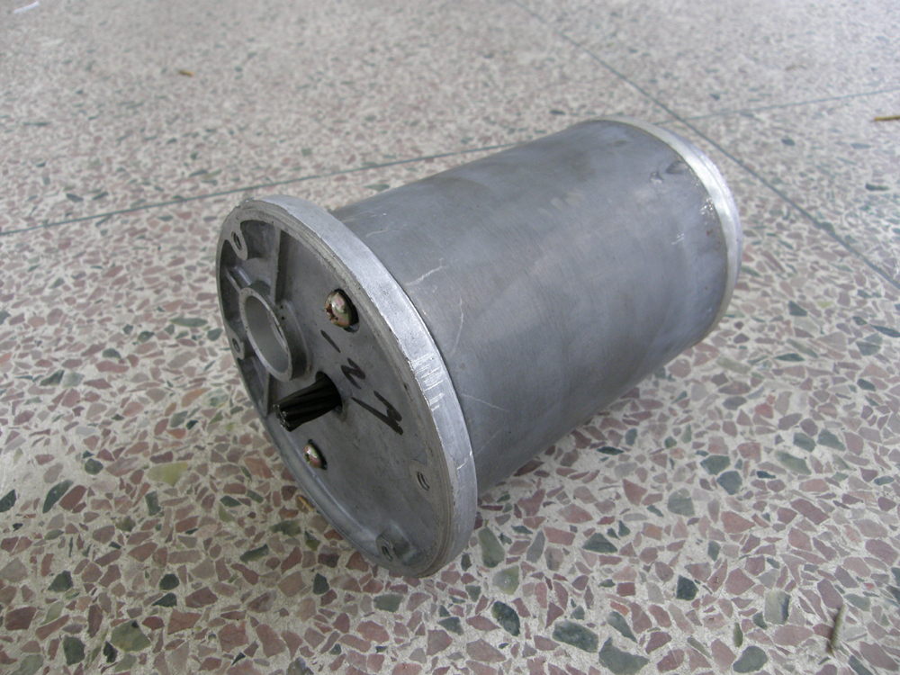 DC electric motor for electric roller shutter rolling machine