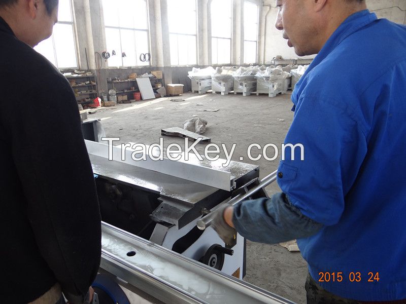 Precision Sliding Table Saw