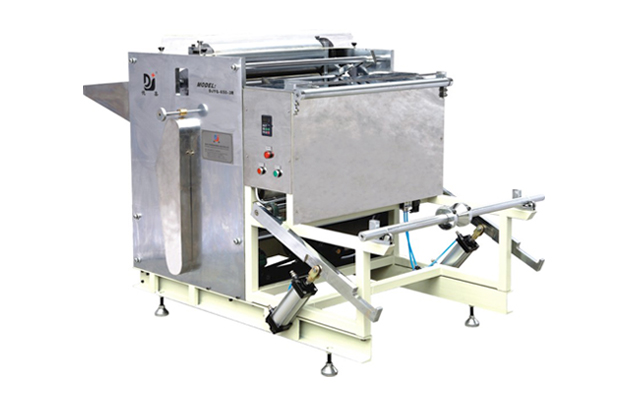 separated glass fiber pleating machine