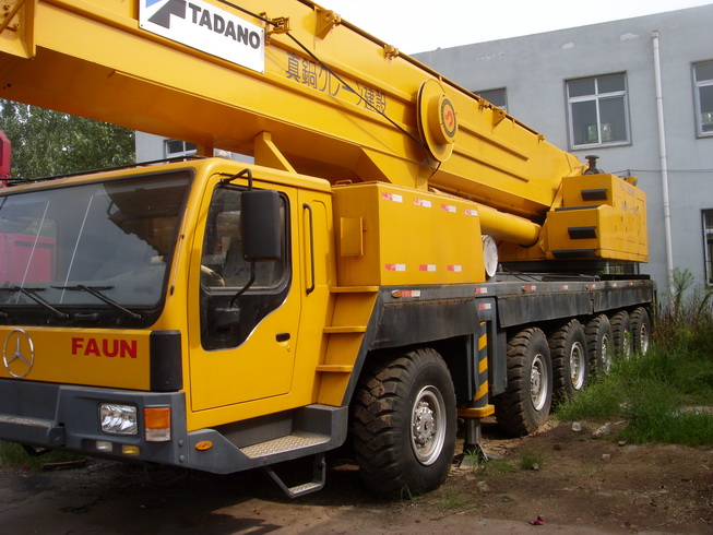 Tadano Crane