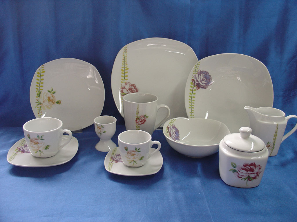 62pcs porcelain dinner set