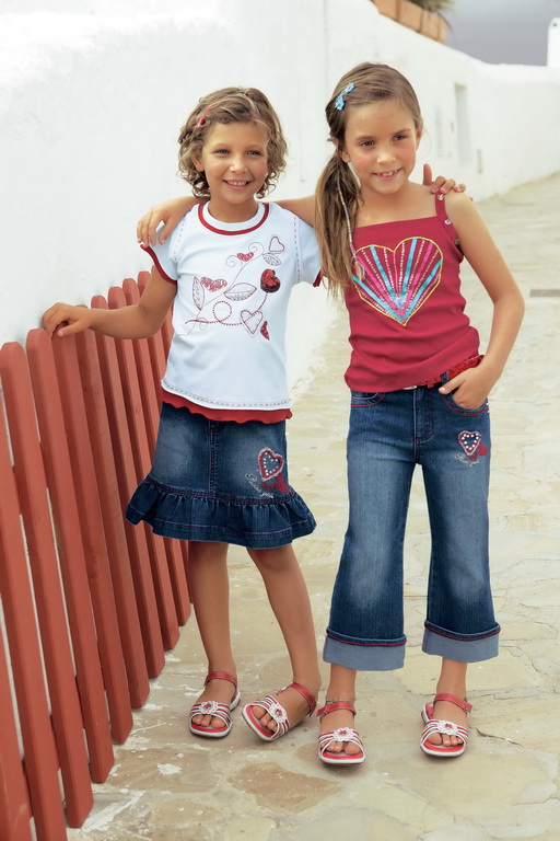 Children fashion coordinates and lines
