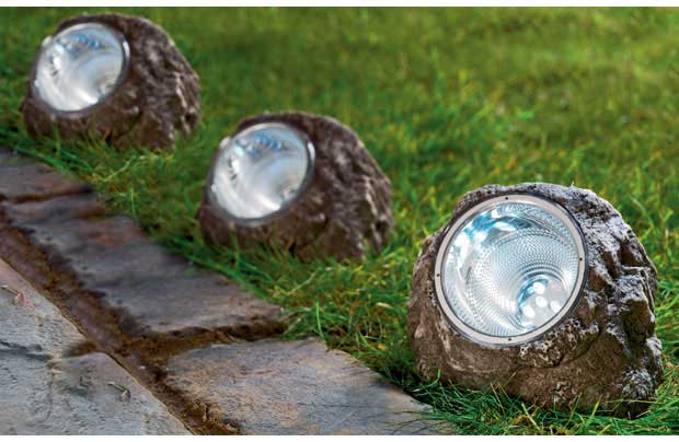 Solar Rock Spot Garden Light