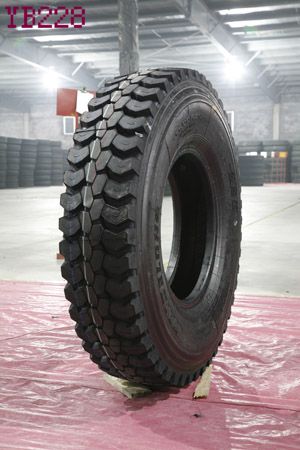 truck tire 1200R20-18 YB228