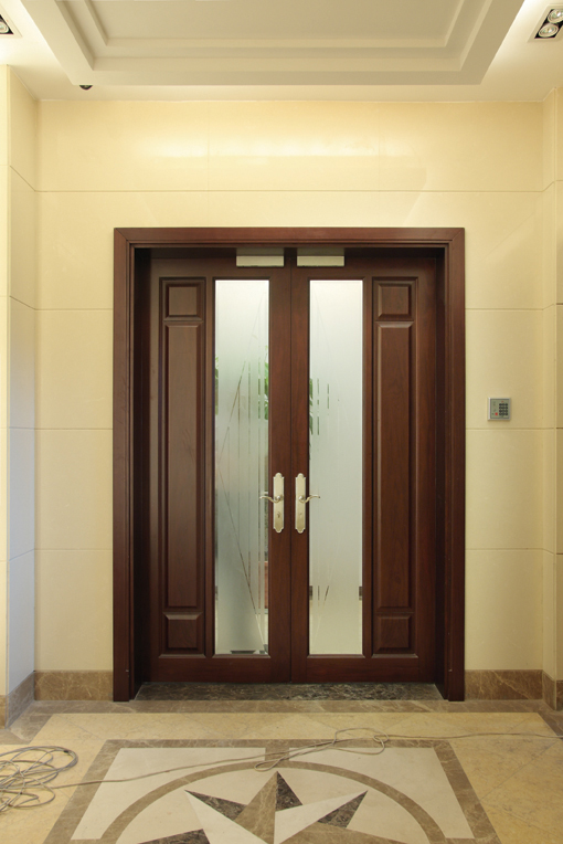 wooden exnteral door