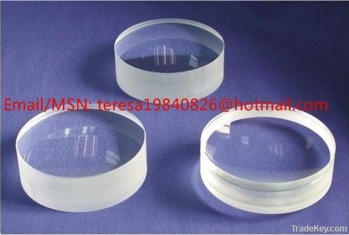 Achromatic doublet lenses