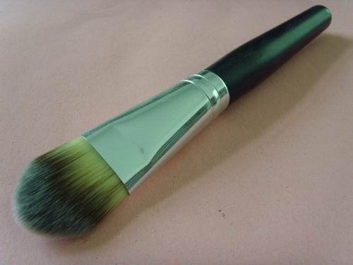 shaving brush, single brush, blush brush, fan brush, eye shadow brush