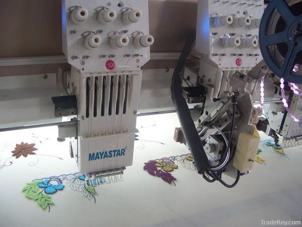 Flat and easy chenille embroidery machine